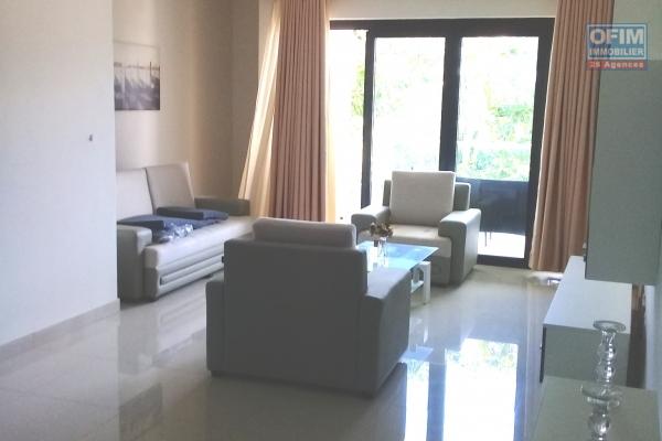Accessible aux étrangers: A vendre beaux appartements neufs meublés proche de la plage à Pereybère.
