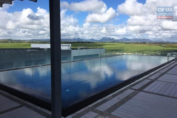 Bel appartement T4 à louer dans résidence de standing avec piscine sur Grand Baie.