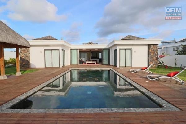 A louer villa T4 avec piscine à dans un domaine privé et sécurisé à Grand Baie.