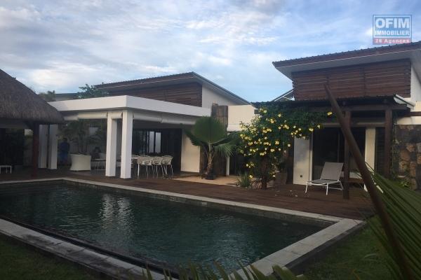 A louer villa T4 dans un domaine privé et sécurisé à Grand Baie.