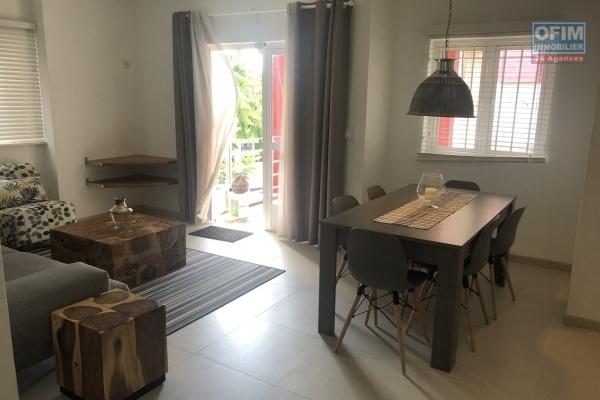 A louer appartement de type F3 dans une résidence sécurisée et entretenue avec piscine commune à Pereybère.