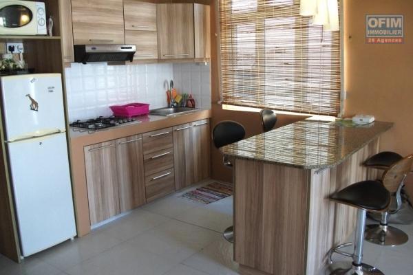 Magnifique studio de bonne taille, 50m2, à vendre à Flic en flac à 2 pas de Jumbo.