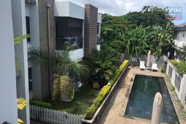 Appartement 3 chambres à coucher en vente locale à Pereybère (à coté oasis 2).