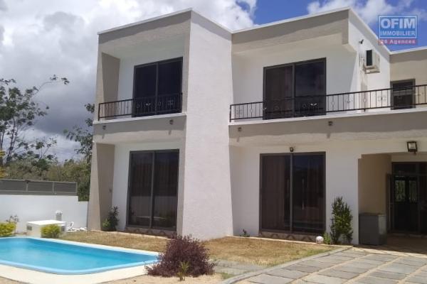 Villa 3 chambres plus bureau avec piscine à Grand Baie.
