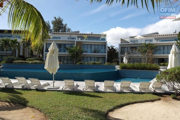 Aussi rare qu’exceptionnelle, appartement luxueux pied dans l'eau à louer long terme à Flic en Flac.