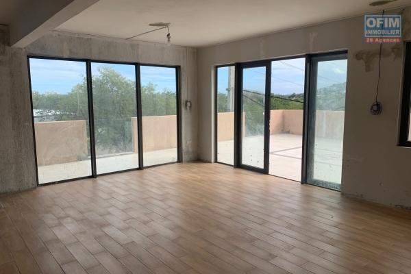 Rivière Noire à louer récent local ou bureau de 90M2