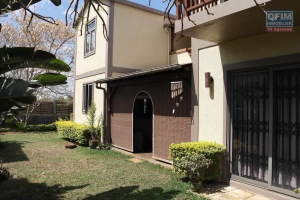 Albion magnifique et agréable villa 5 chambres dans un quartier résidentiel