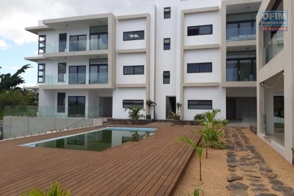Exclusivité Tamarin superbe opportunité pour ce projet de 9 appartements livrer au dernière trimestre 2021 situé à Black Rock avec vue imprenable sur la baie de Tamarin au calme.