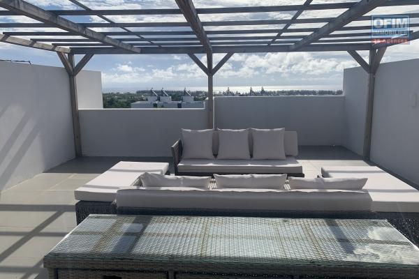 Flic en Flac à vendre belle villa duplex 3 chambres entièrement meublé et décoré avec goût au calme.