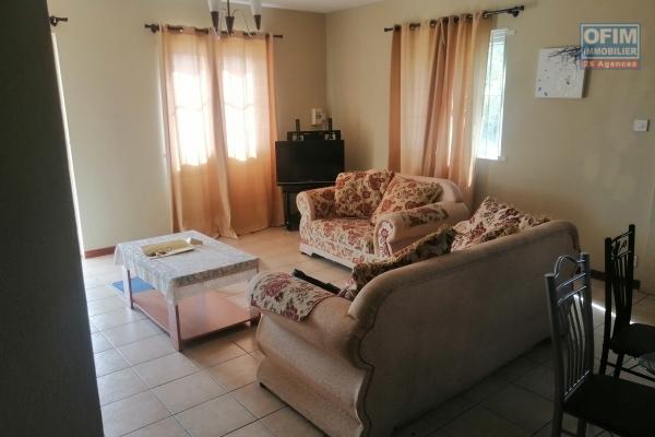 A vendre un appartement de 75.15 m2 très bien situé non loin de Winners et de la plage à Pereybère.