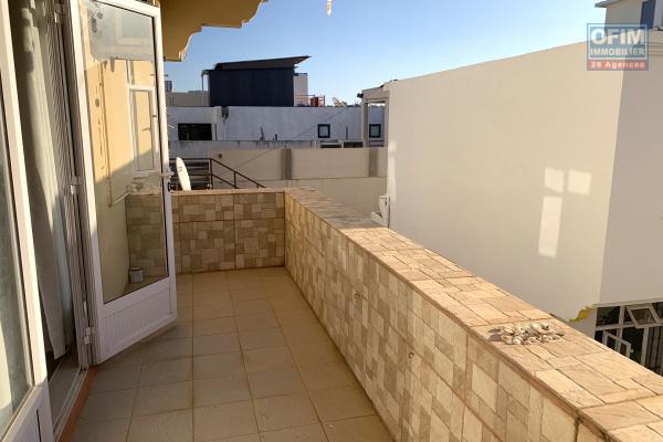 Flic en Flac à vendre agréable appartements 3 chambres situé au premier étage au calme.