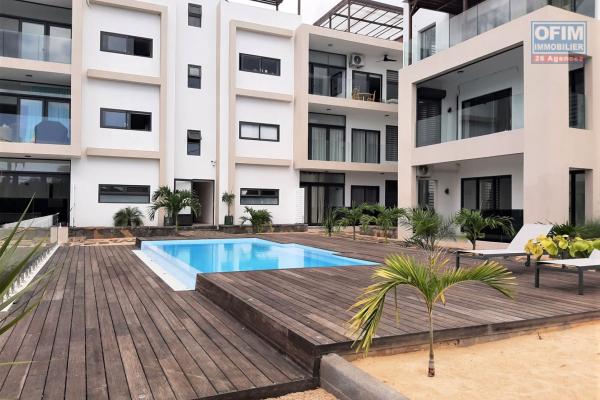 Tamarin à vendre spacieux appartement de 3 chambres avec belle vue mer, situé dans une résidence sécurisée avec ascenceur.