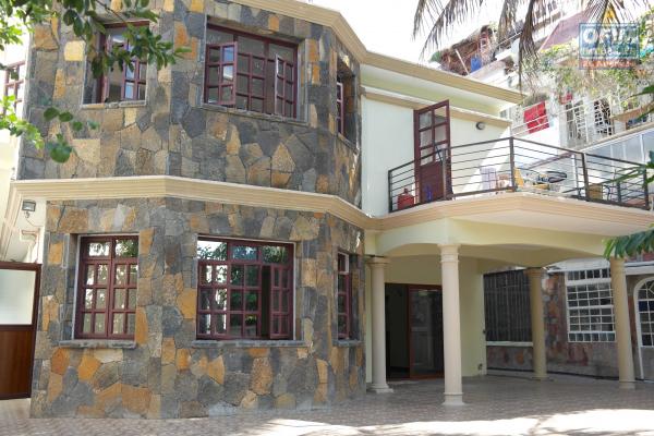 Flic en Flac location d’une villa au rez-de-chaussée, 2 chambres proche plage et commerces dans quartier calme