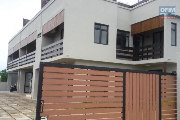  Flic en Flac à louer appartement 2 chambres avec piscine privée situé dans un quartier résidentiel et calme.