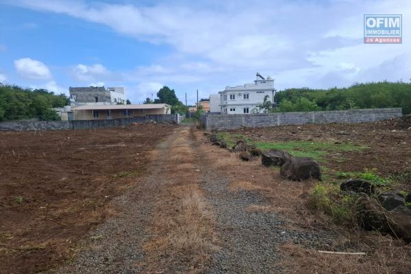 À VENDRE : GRAND TERRAIN CONSTRUCTIBLE - CAP MALHEUREUX