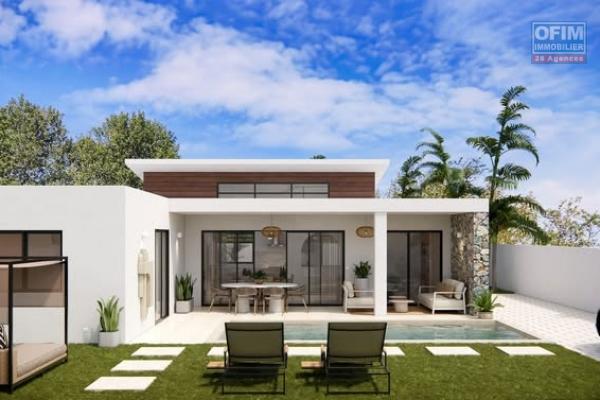 Single-story villa, nearing completion, MONT-MASCAL