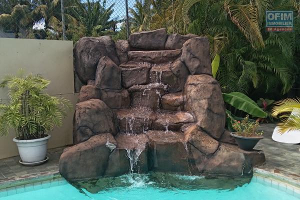 Votre Oasis Privée : Grand Appartement avec Piscine et Jardin Proche Pereybere/Grand Baie