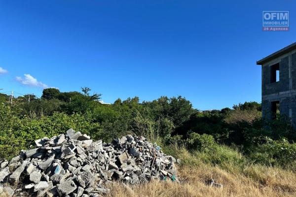 PEREYBERE / terrain constructible, hors programme
