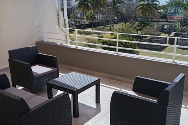 À LOUER – PENTHOUSE 3 CHAMBRES EN SUITE – PEREYBÈRE