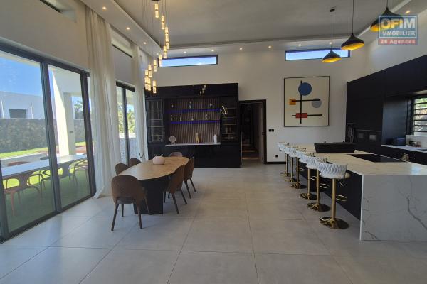 VILLA 4 CHAMBRES SITUÉE À GRAND BAIE- ACCESSIBLE AUX ÉTRANGERS