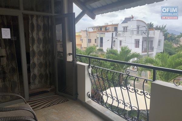 Flic en Flac - 3 bedroom apartment for rent, located on the first floor in a quiet area.