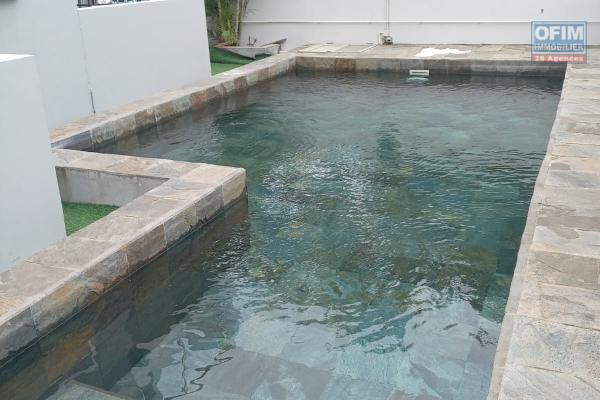 2-bedroom apartment with pool &ndash; Pereyb&egrave;re