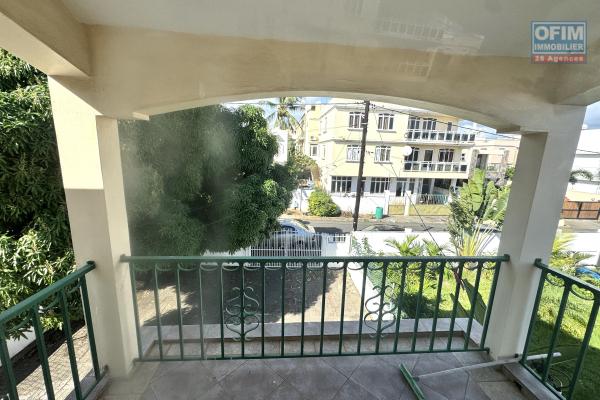 Flic-en-Flac Ile Maurice &ndash; Appartement 3 Chambres avec Garage et Vue Oc&eacute;an