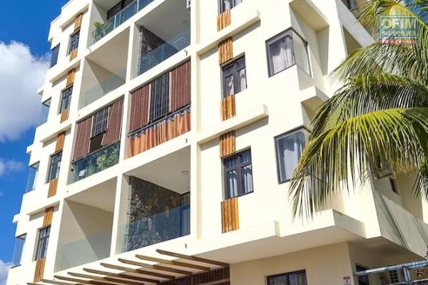 Flic-en-Flac Ile Maurice Magnifique appartement récent de 2 chambres avec grande terrasse, piscine, à deux pas de la plage