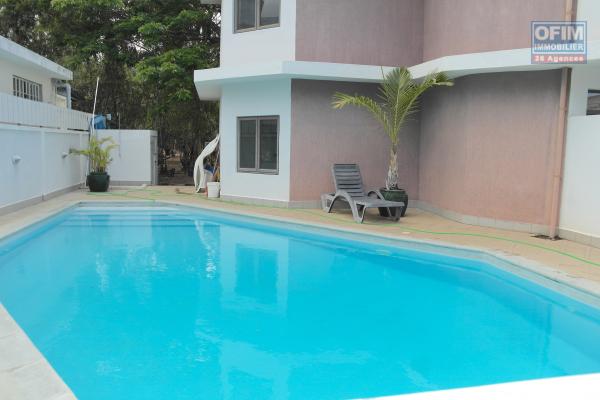Superb 3-bedroom apartment in Flic en Flac with swimming pool, elevator and beautiful terraces